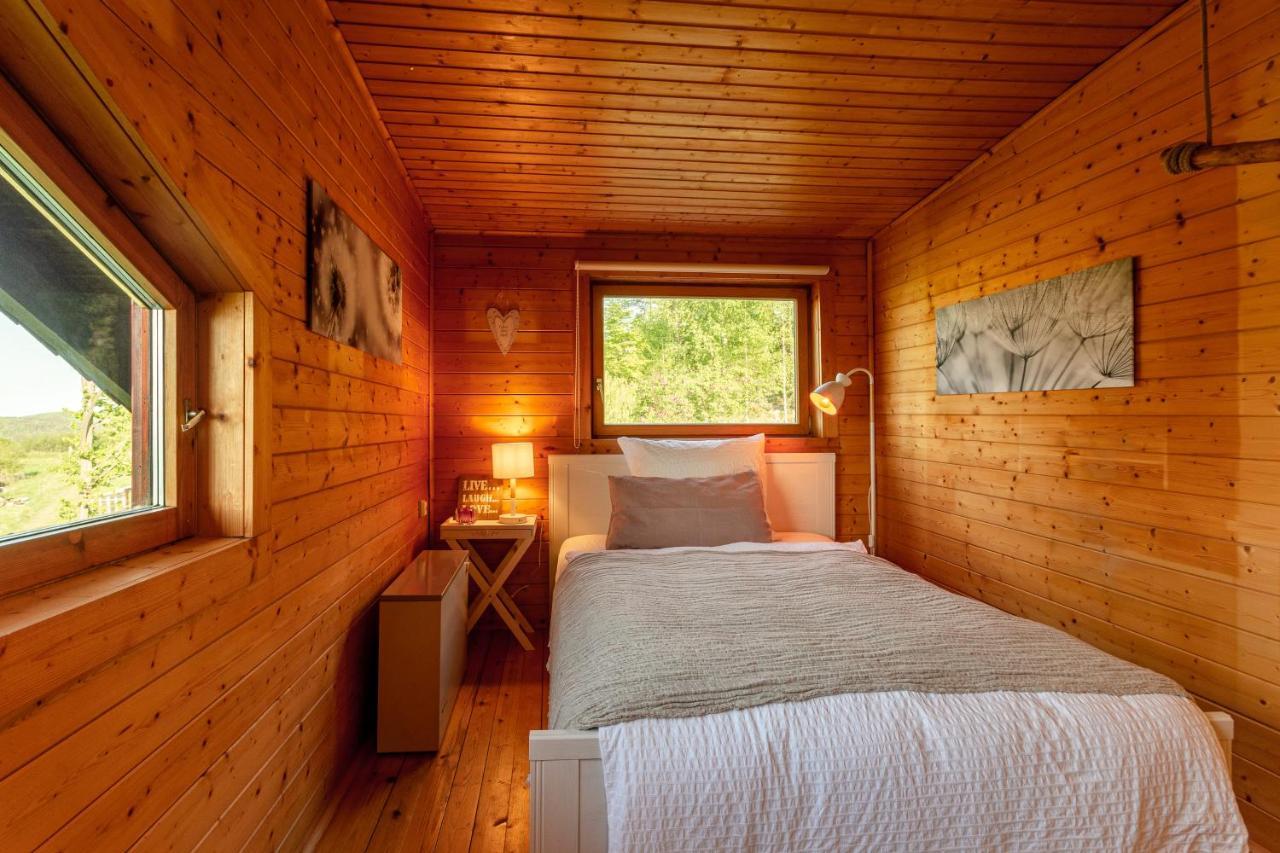 Blockhaus Eifelsteig W/ Kamin Garten & Feuerstelle Berndorf  Экстерьер фото